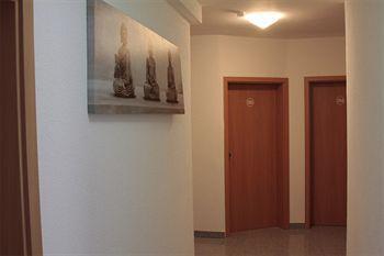 Hotel Linde สตุตการ์ต ภายนอก รูปภาพ